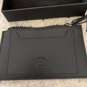 Massimo Dutti Womens Card Case Black Multiple card inserts  Zippered pouch